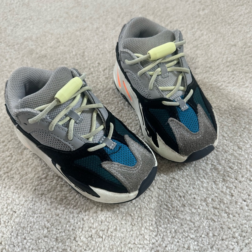 Yeezy Boost 700 Infant 'Wave Runner